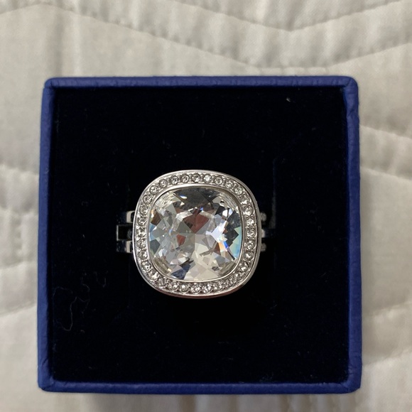 Authentic Swarovski Crystal Simplicity Cocktail/Engagement/Wedding Ring Size 58 - Picture 1 of 14